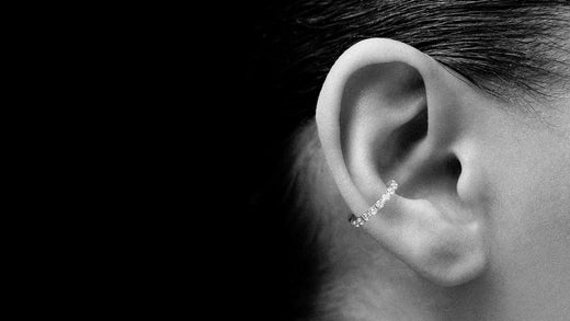 Tout ce qu'il faut savoir sur le piercing conch : styles et recommandations